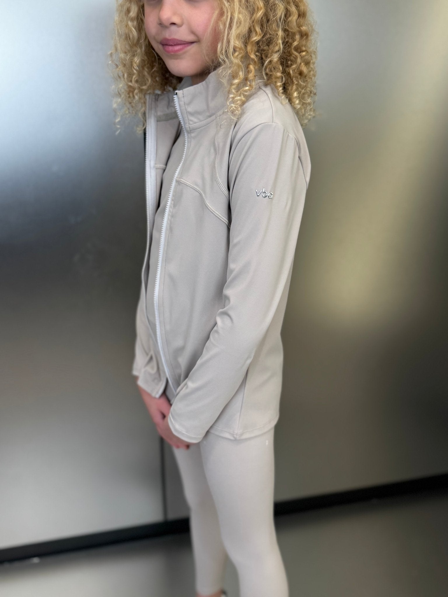 Active Zip Jacket - Warm Latte (Dispatched W/C 15/12/25) - Vincentius