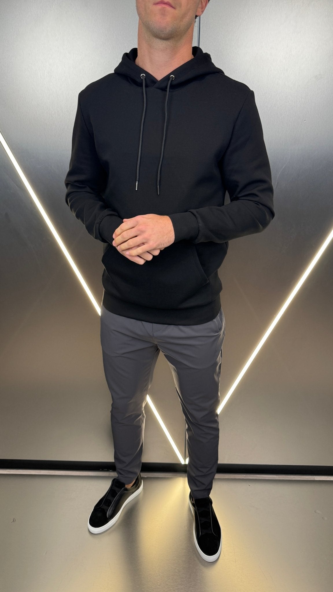 Commuter Hoodie - Black - Vincentius