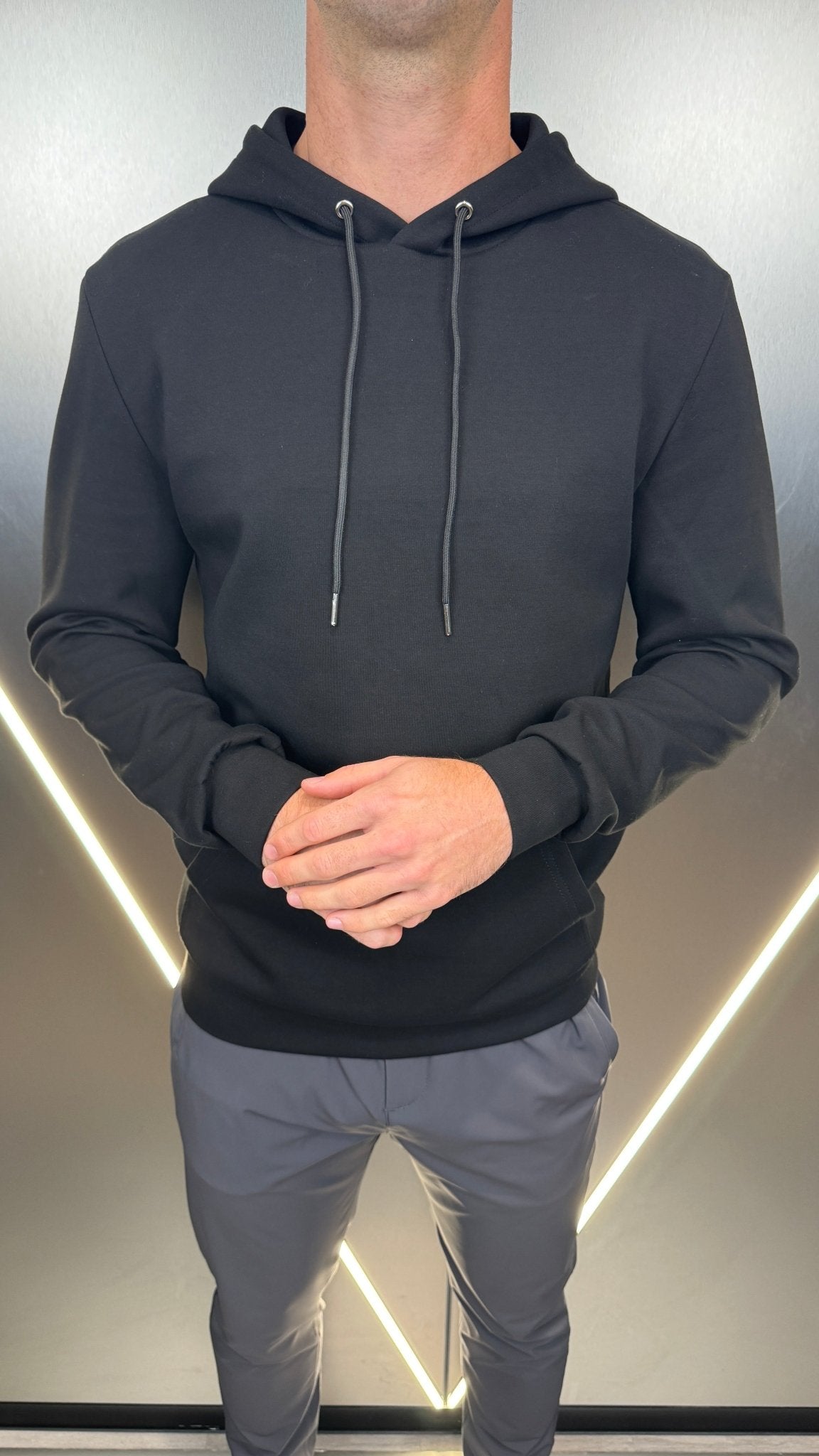 Commuter Hoodie - Black - Vincentius