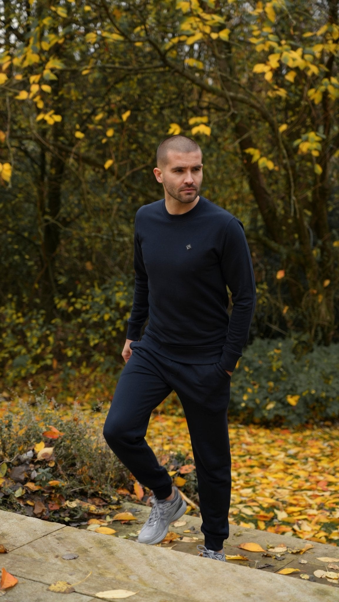 Loopback Crew Neck Jumper - Navy - Vincentius