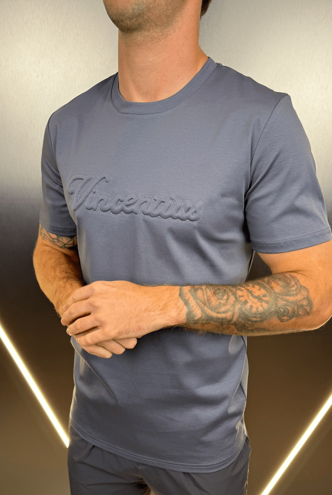 Luxury Embossed Tonal Logo T-Shirt - Ombre - Vincentius