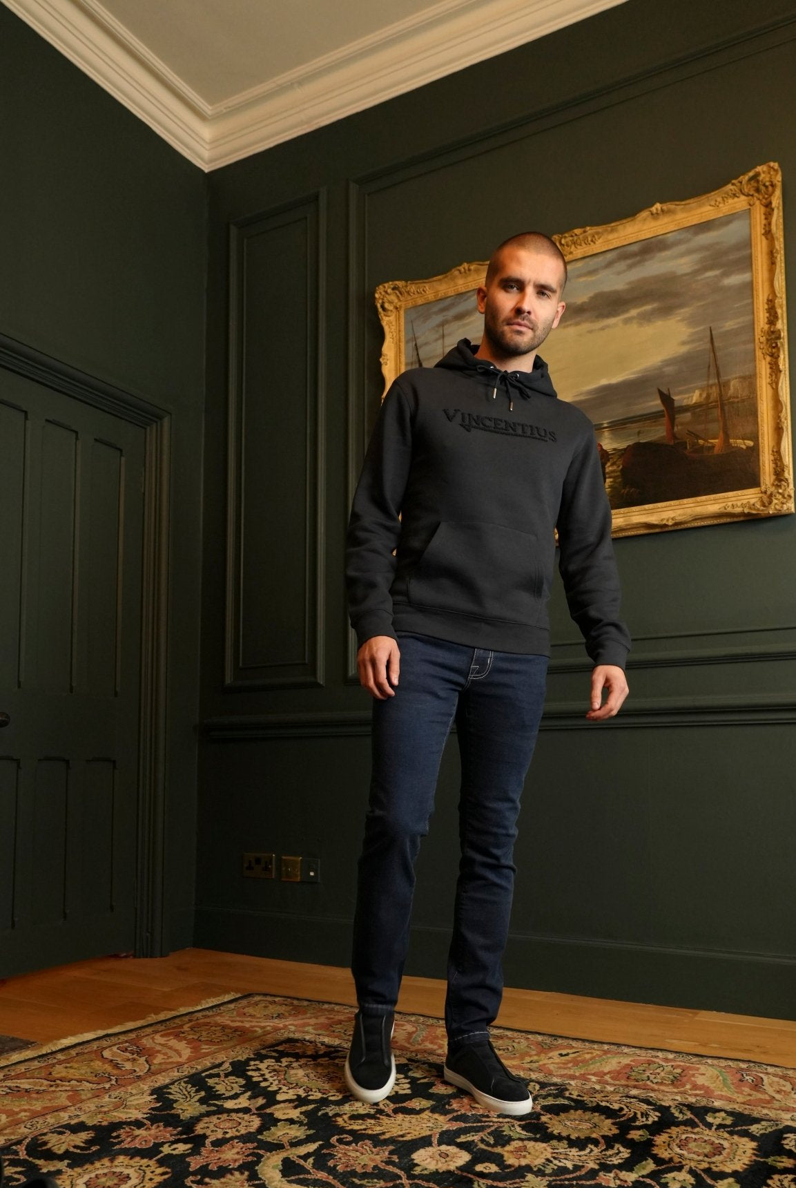 Serif Boucle Hoodie - Navy - Vincentius