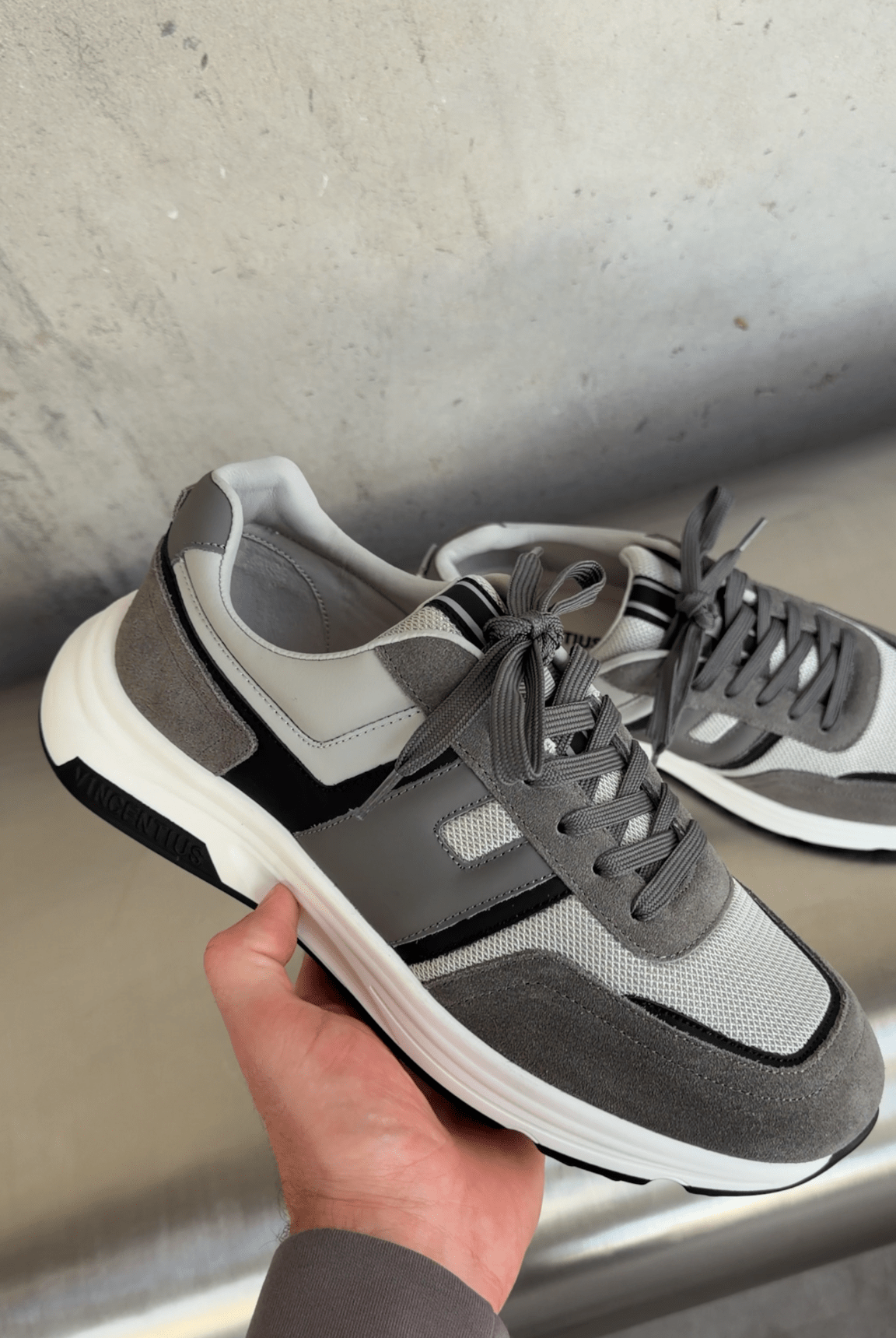 V001 Runner - Grey/Black (please note dispatch date is week commencing 23rd March) - Vincentius