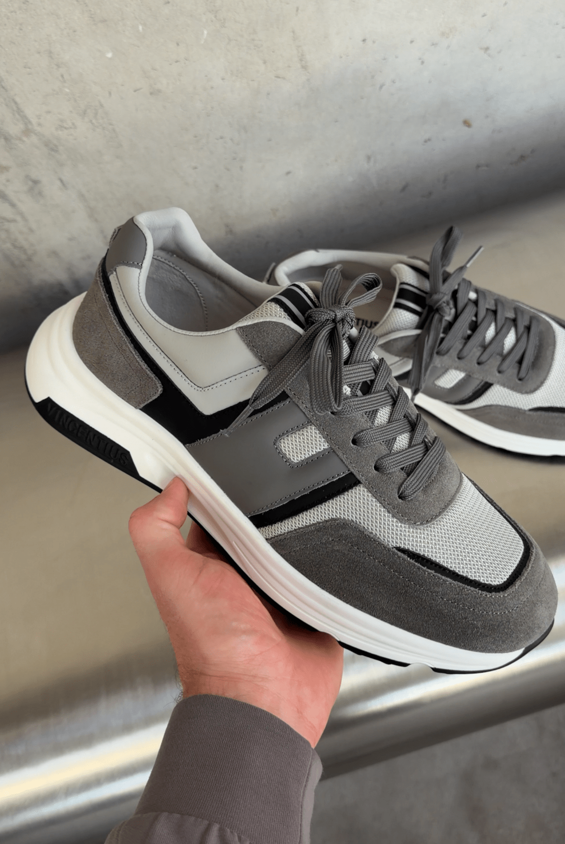 V001 Runner - Grey/Black (please note dispatch date is week commencing 23rd March) - Vincentius