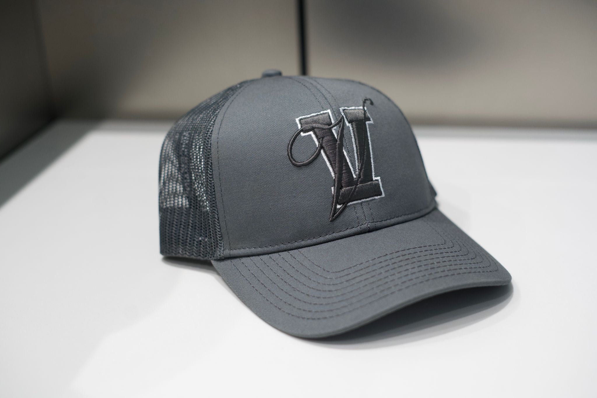Varsity Trucker Cap - Grey (PRE - ORDER NOW, EXPECTED MID JUNE) - Vincentius