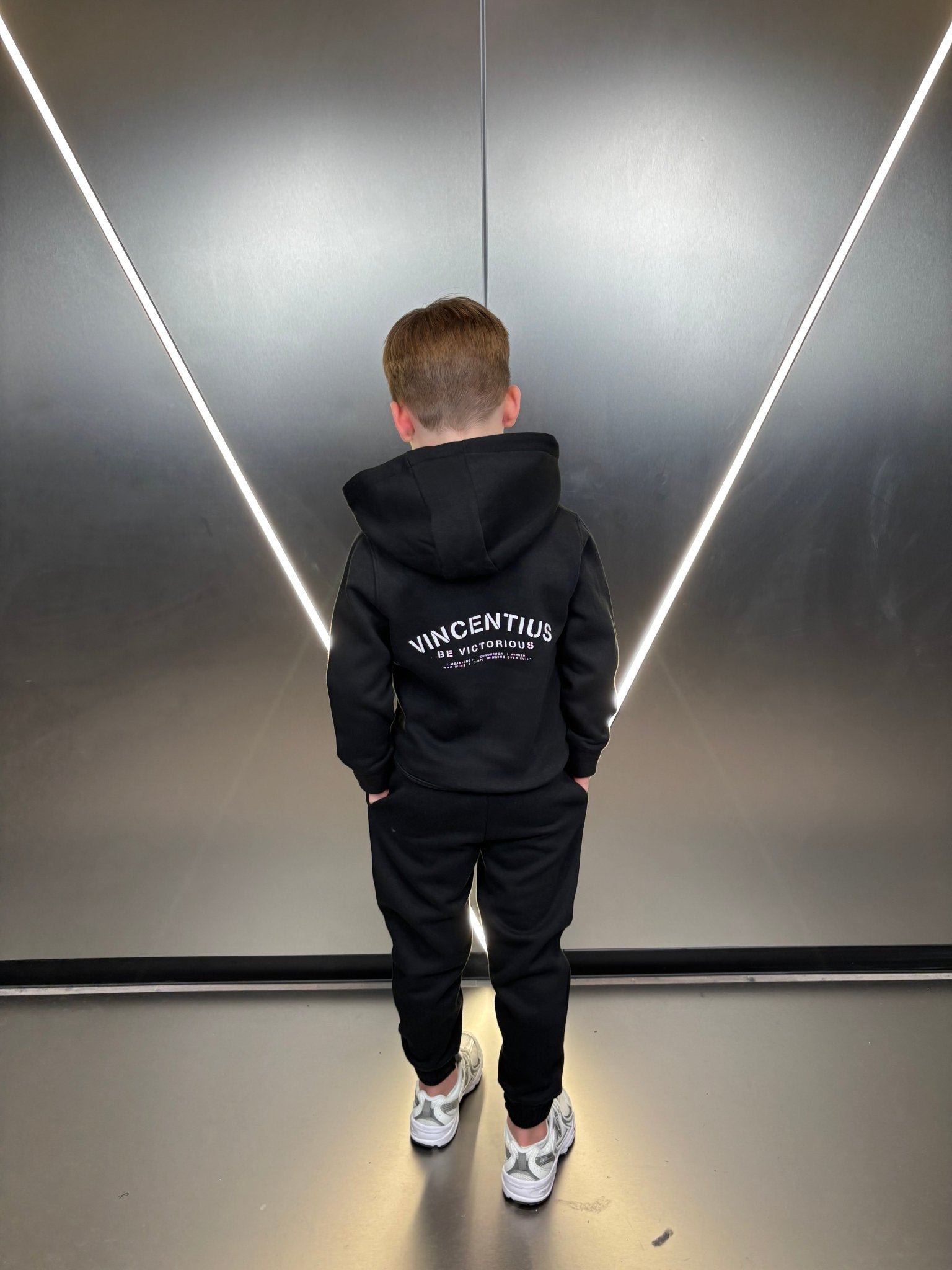 Boy's Be Victorious Tracksuit - Black - Vincentius