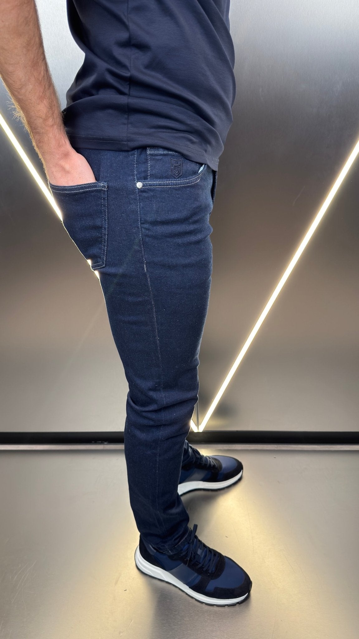 Classic Edition Tailored Fit Jean - Dark Blue - Vincentius