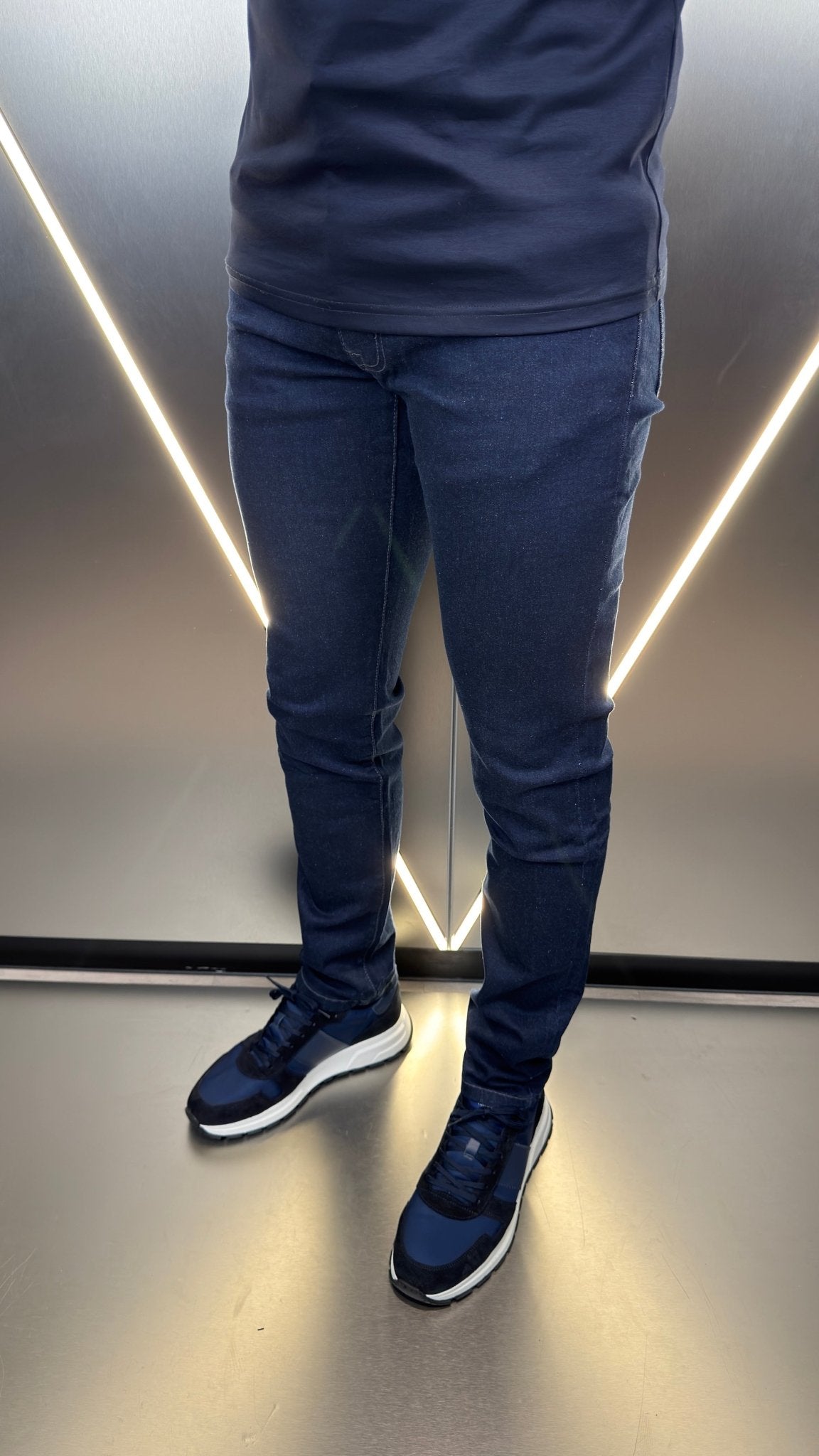 Classic Edition Tailored Fit Jean - Dark Blue - Vincentius