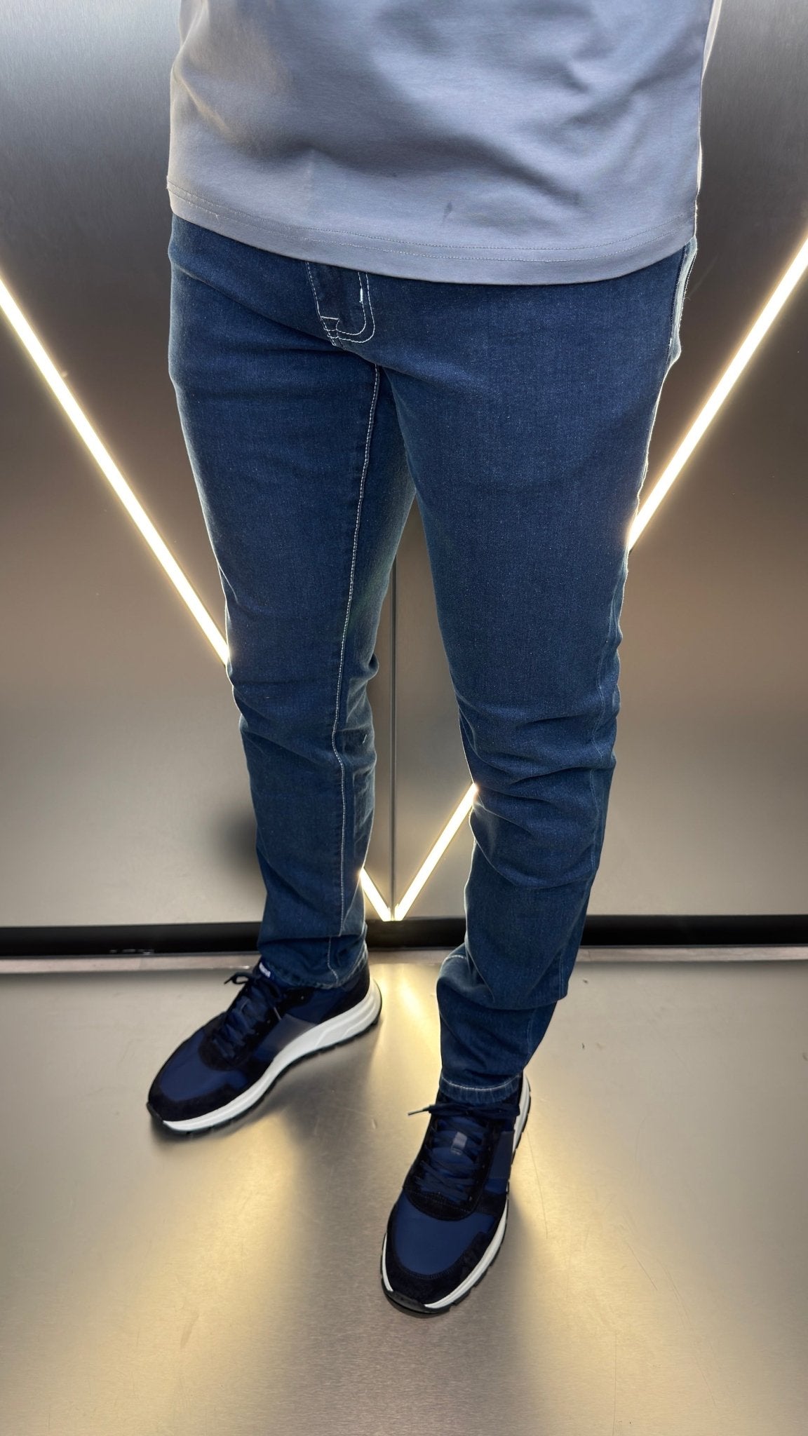 Classic Edition Tailored Fit Jean - Mid Blue/White - Vincentius