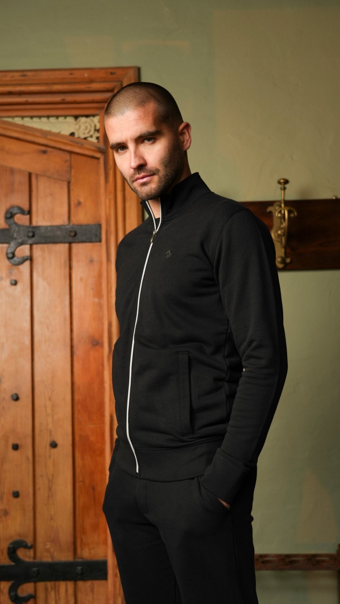 Loopback Zip Through Jacket - Black - Vincentius