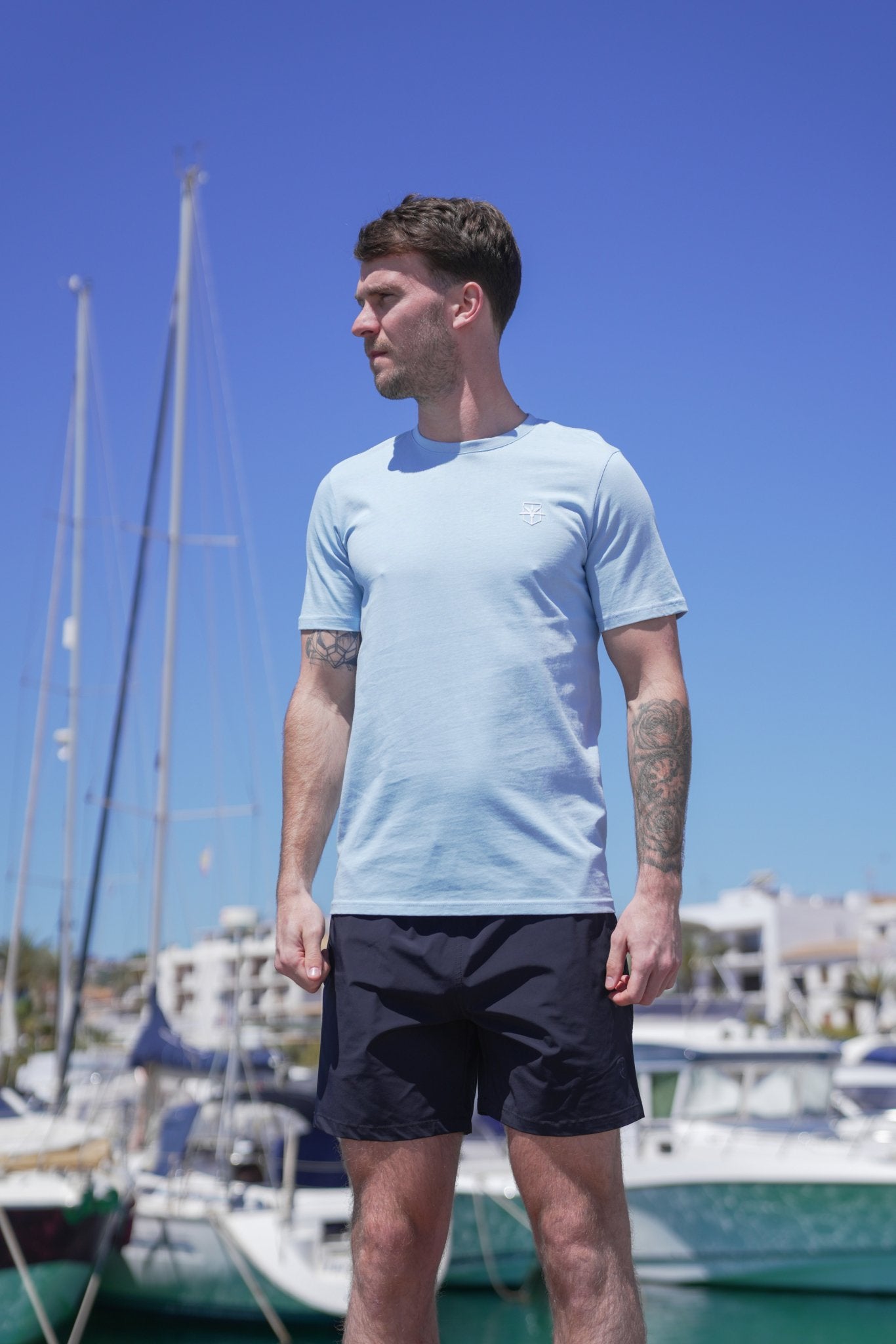 Luxe Resort Palm T-Shirt - Light Blue - Vincentius