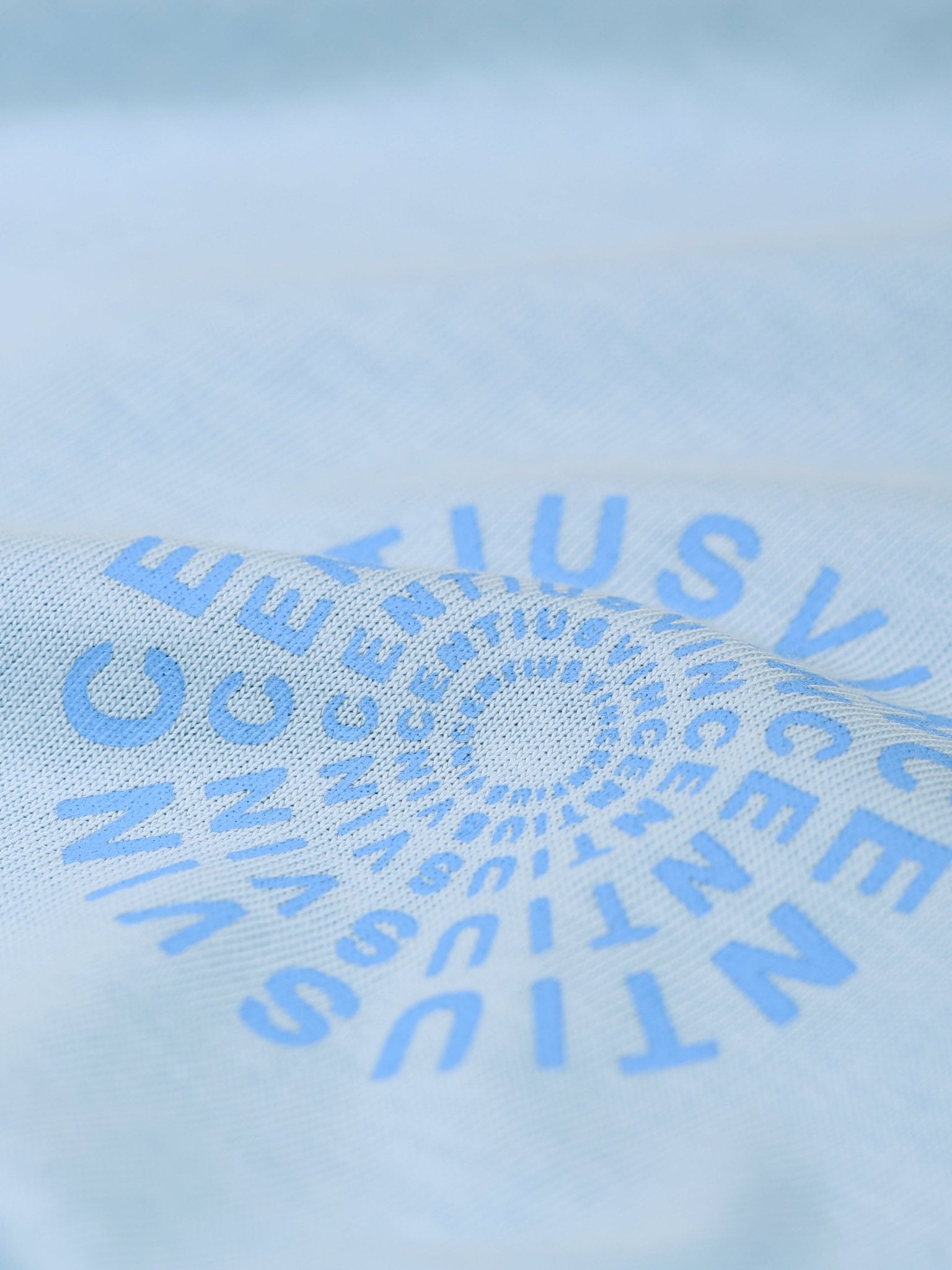 Luxe Resort Spoke V2 T-Shirt - Light Blue - Vincentius